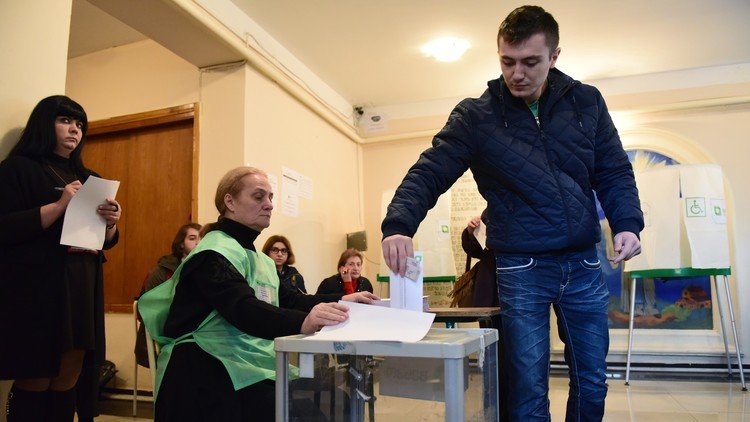 فوز الحزب الحاكم في الانتخابات البرلمانية بجورجيا