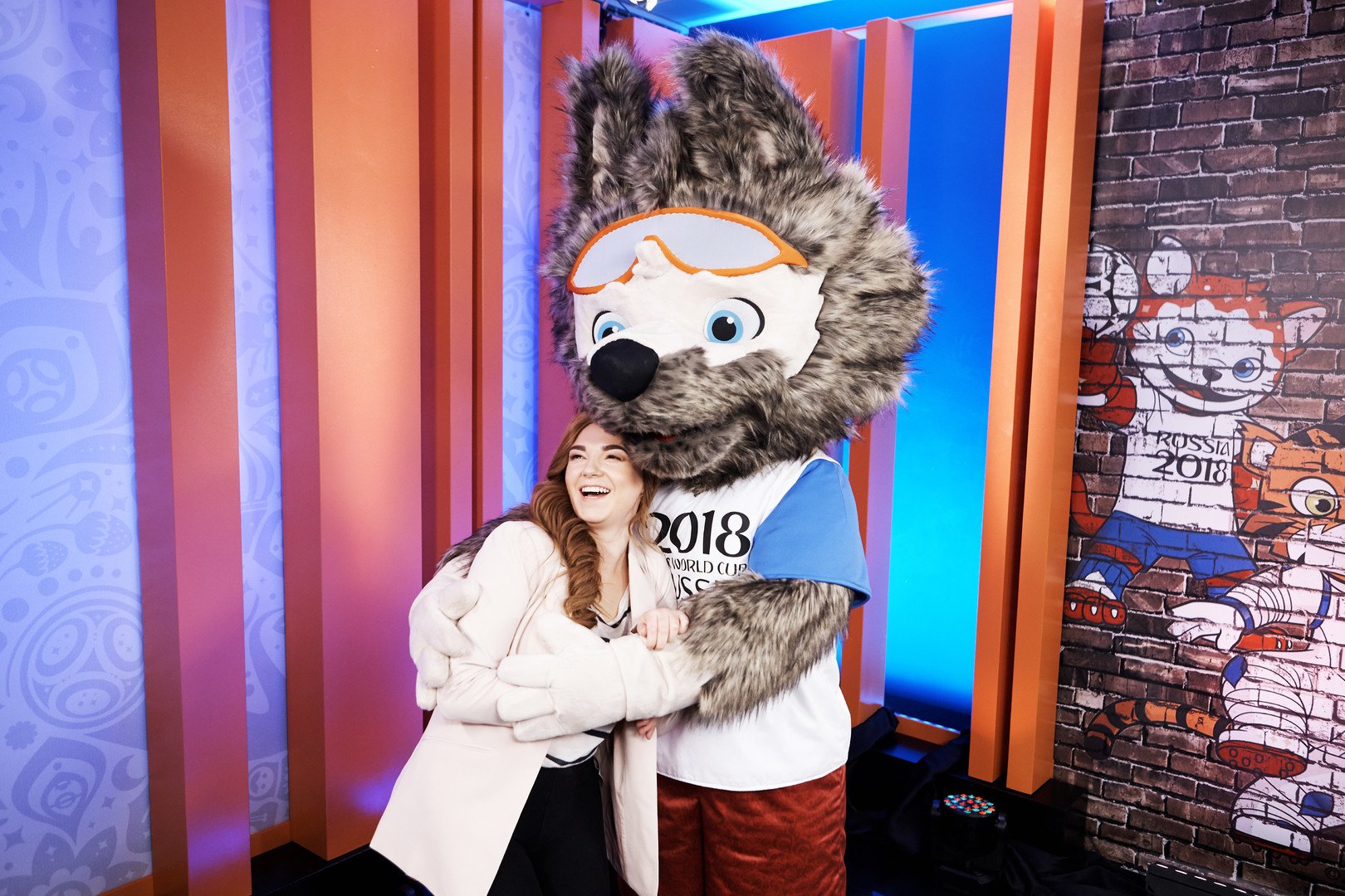 الروسية يكاترينا بوتشاروفا مصممة الذئب "زابيفاكا" - تميمة مونديال 2018