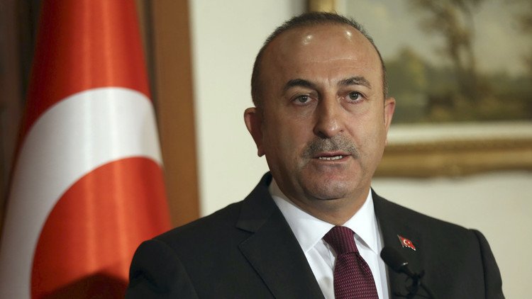 جاويش أوغلو: لن نقبل دروسا في سيادة القانون