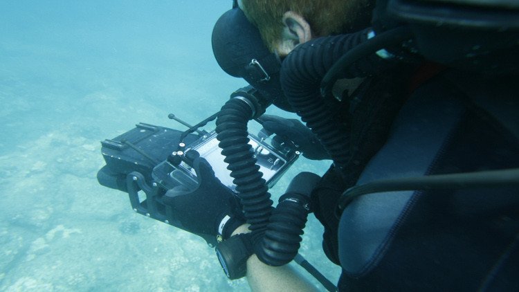 اكتشاف جسم غريب يشتبه بأنه قنبلة نووية مفقودة قرب سواحل كندا