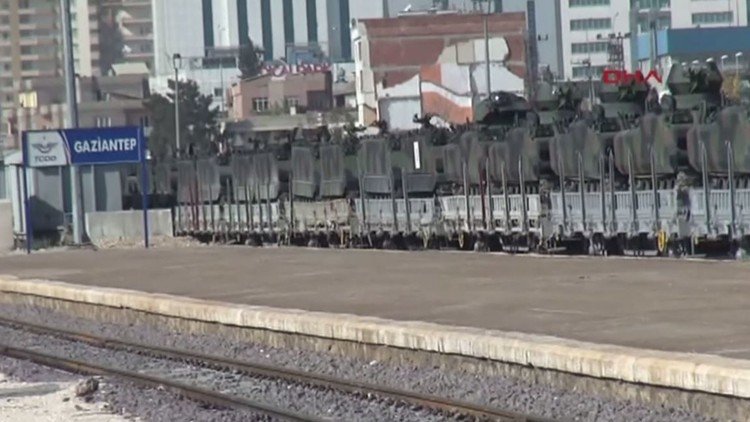 قطار محمل بدبابات يصل غازي عنتاب ويتوجه إلى الحدود العراقية