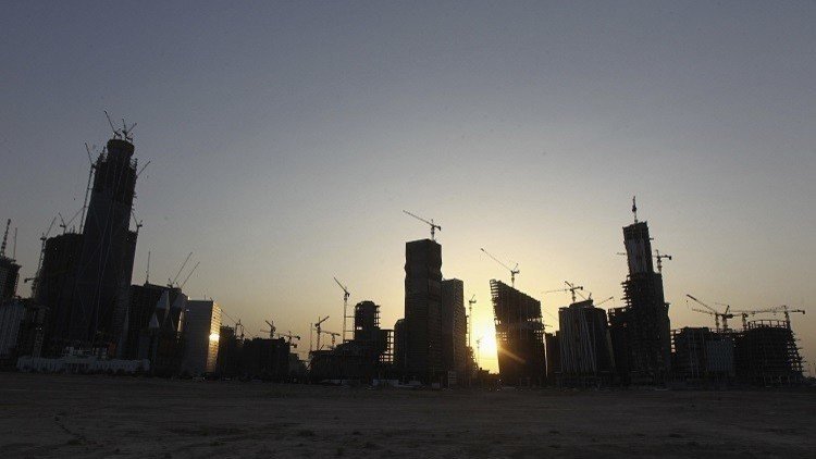 التقشف يدفع الرياض لإلغاء مشاريع بـ266 مليار دولار