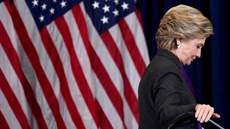 أسباب الخسارة غير المتوقعة لكلينتون في انتخابات الرئاسة