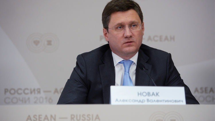 موسكو: قد يجري تثبيت إنتاج النفط عند مستويات نوفمبر