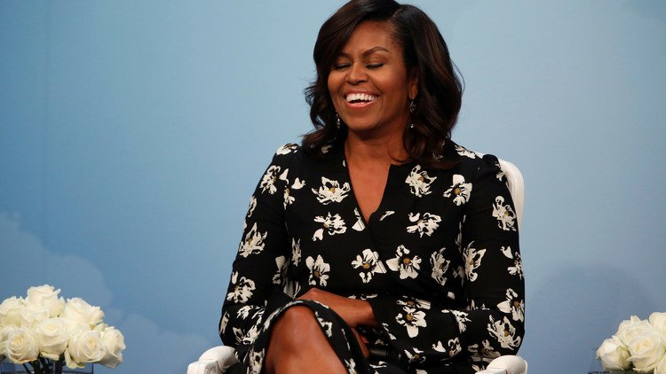 استقالة إثر تعليق عنصري حول ميشال أوباما