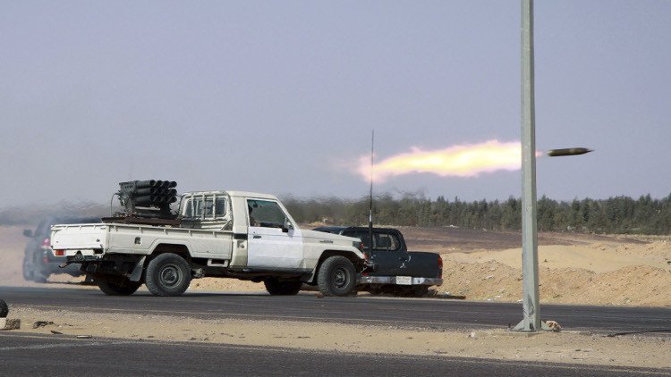 14 قتيلا و30 جريحا باشتباكات بين قبيلتي أولاد سليمان والقذاذفة في سبها الليبية