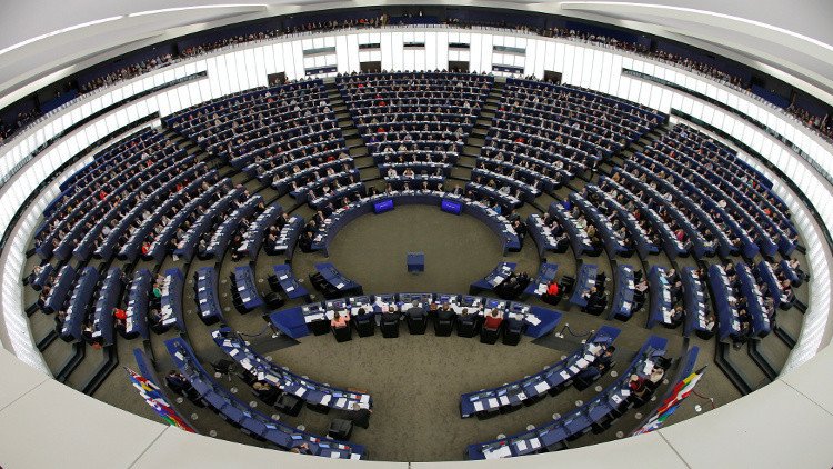 بوتين: قرار البرلمان الأوروبي بشأن مواجهة الإعلام الخارجي دليل على سقوط في فهم الديمقراطية