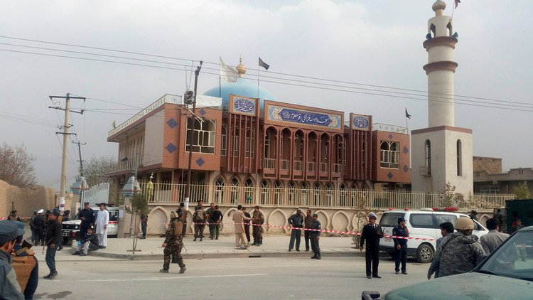 32 قتيلا في تفجير مسجد شيعي بكابل.. و