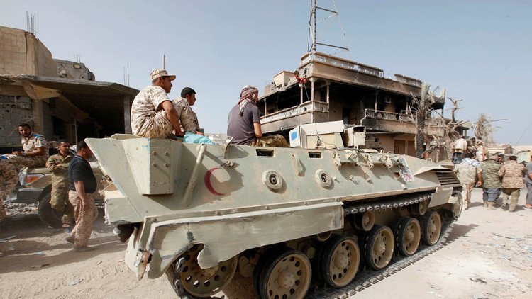 توغل القوات الحكومية في آخر محور يسيطر عليه "داعش" في سرت