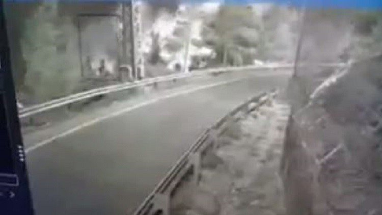 كاميرات مراقبة ترصد شرارة حرائق إسرائيل الأولى 