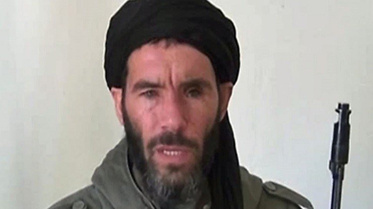 القاعدة تنفي اعتقال زوجة "بلمختار" في ليبيا