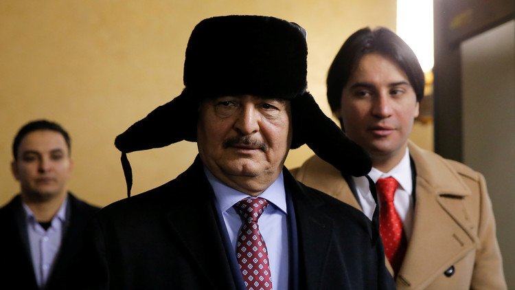 حفتر لـRT: روسيا تحترم حظر توريد السلاح إلى ليبيا