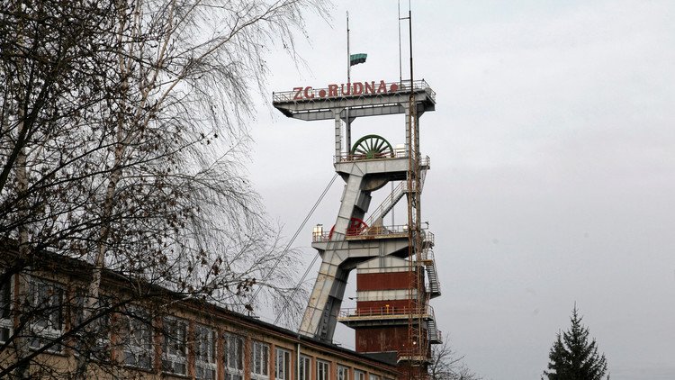 مقتل 4 عمال مناجم إثر زلزال في بولندا 