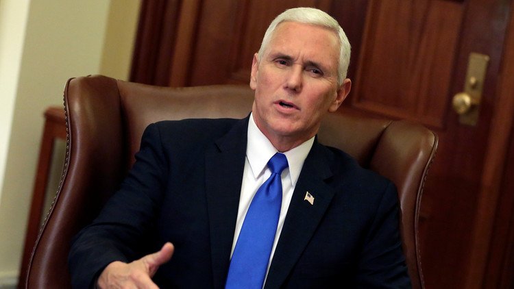 بنس يبحث مع موغيريني محاربة "داعش"