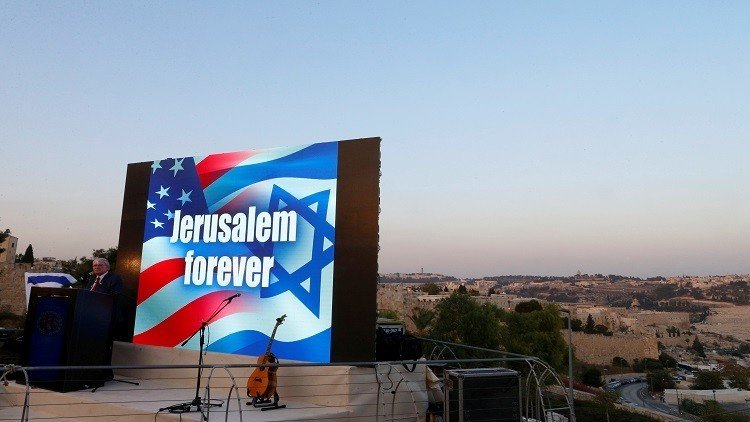 أوباما يعلق نقل السفارة الأمريكية إلى القدس