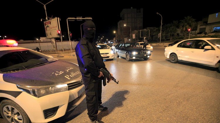 طرابلس.. هل حانت معركة مطار معيتيقة؟