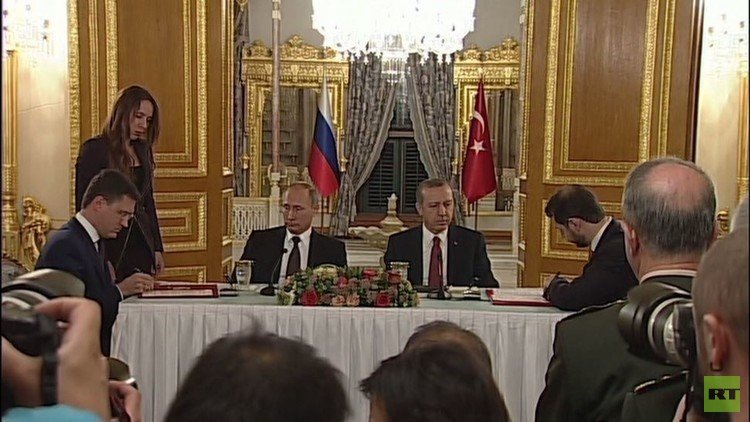 أردوغان يصدق على اتفاق "السيل التركي"