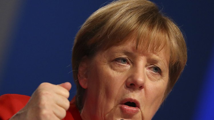 لأول مرة.. ميركل تعلن بوضوح موقفها إزاء حظر البرقع