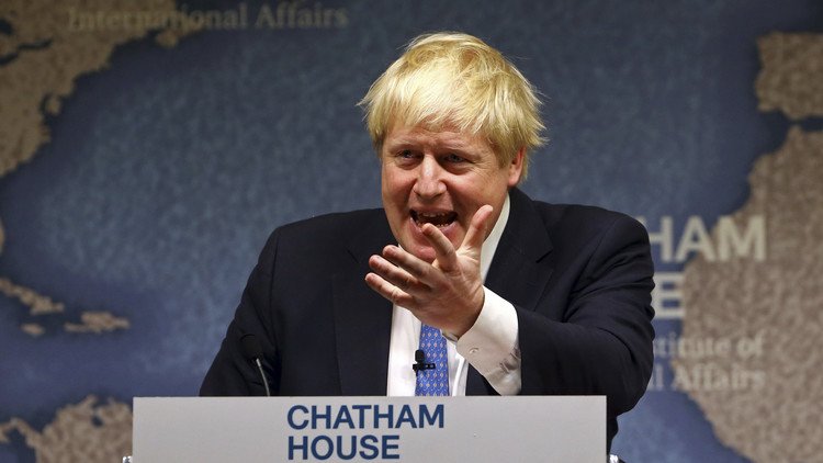 وزير خارجية بريطانيا يتودد للخليج بعد تصريحاته اللاذعة