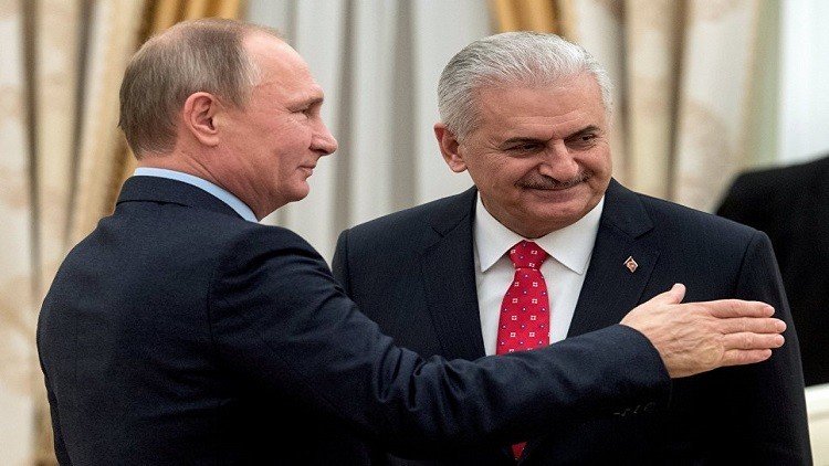 سوريا محور مباحثات رئيس الوزراء التركي في موسكو