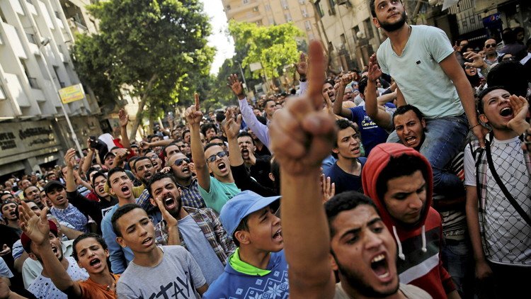 مشهد من مظاهرات في مصر (صورة أرشيفية)