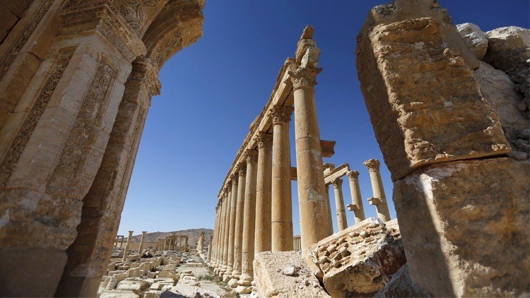 إجلاء علماء الآثار الروس عن تدمر