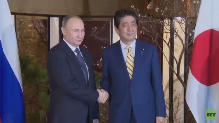 بوتين وآبي يبحثان التعاون والأمن