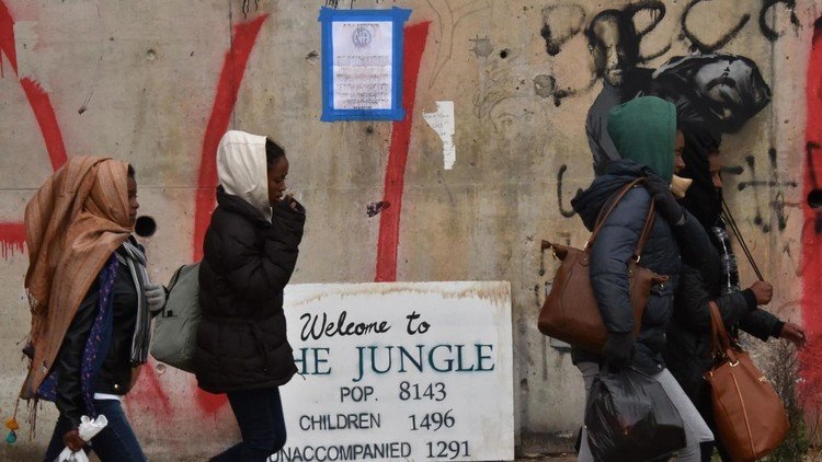 صحيفة: بريطانيا ترفض تلبية طلبات اللجوء للمئات من أطفال مخيم كاليه 