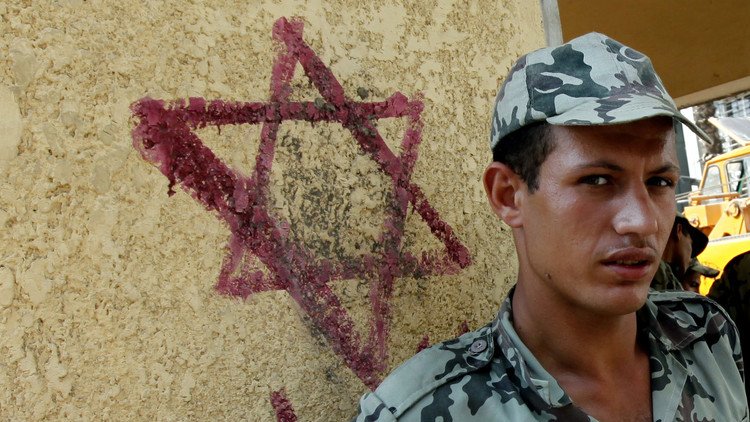 من خلف ستائر "السلام البارد"