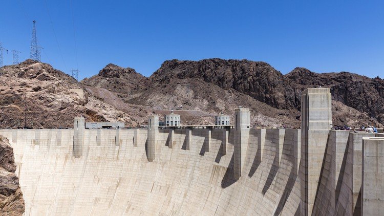 إنشاء أول محطة كهرومائية في الخليج