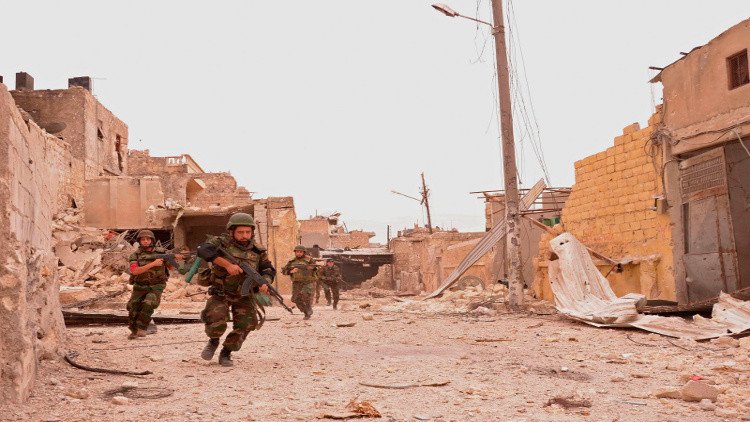 الجيش السوري يلوح باقتحام آخر جيب للمعارضة شرق حلب
