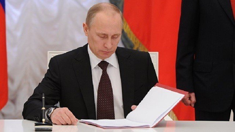 بوتين يبحث في مجلس الأمن الروسي التسوية السورية