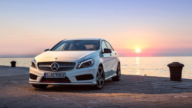 مرسيدس تعد أحدث سيارة سيدان اقتصادية