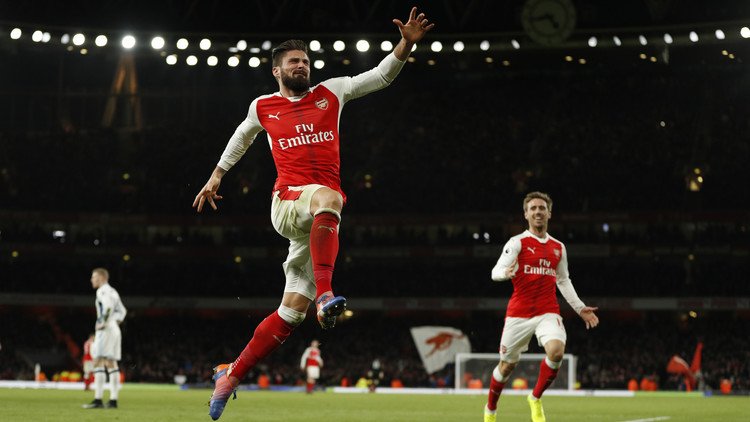 جيرو يهدي جماهير المدفعجية هدية ثمينة