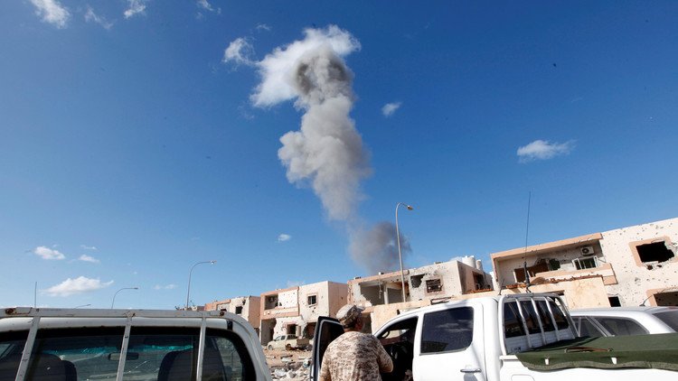 قوات موالية لحفتر تشن ضربة جوية على معسكر لسرايا الدفاع عن بنغازي في الجفرة