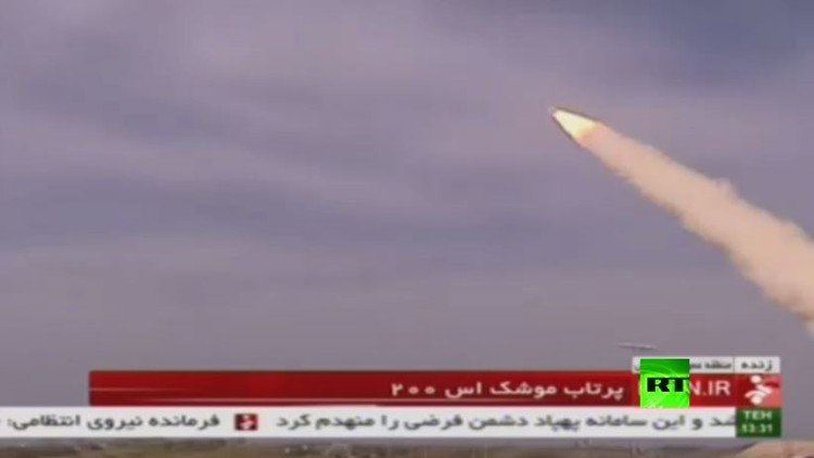 إيران.. اختبار صاروخ  إس-200