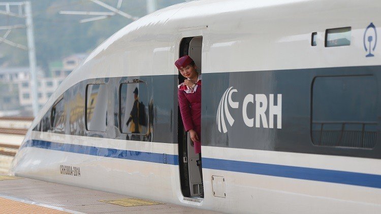 الصين تبني مزيدا من خطوط القطارات فائقة السرعة