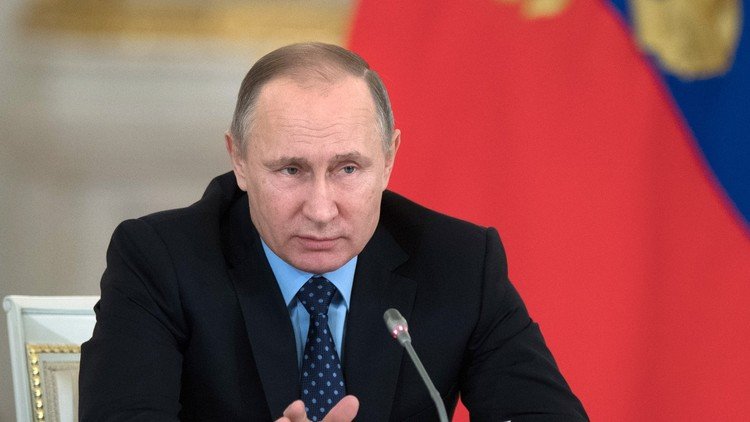 ردا على العقوبات.. بوتين يدعو أطفال الدبلوماسيين الأمريكيين لحضور احتفالات رأس السنة في الكرملين