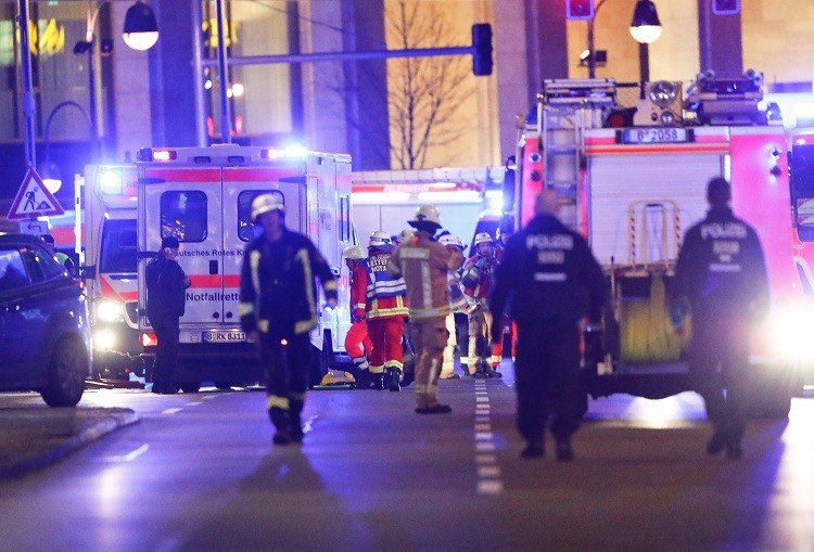 الشرطة الألمانية: 12 قتيلا و48 مصابا في عملية دهس استهدفت متسوقين في برلين