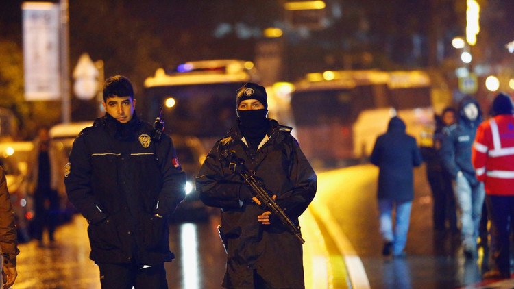 ناجون من هجوم اسطنبول يروون لحظات الرعب التي عاشوها