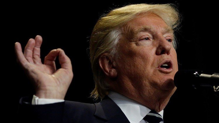 ترامب يحذر أوباما من الإفراج عن مزيد من معتقلي 