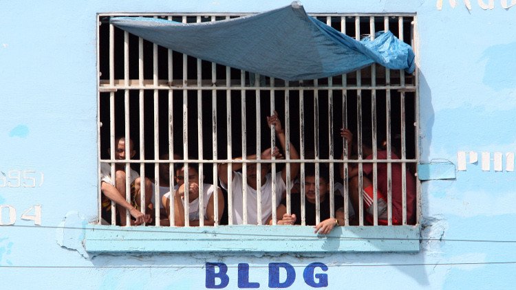 هجوم مسلح على سجن في الفلبين وفرار 132 سجينا
