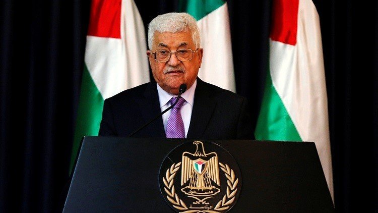 عباس يمنح ممثل روسيا وسام نجمة القدس