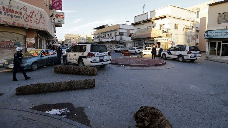 البحرين.. إيقاف ثلاثة مسؤولين بمصلحة السجون عن العمل وإحالتهم للتحقيق