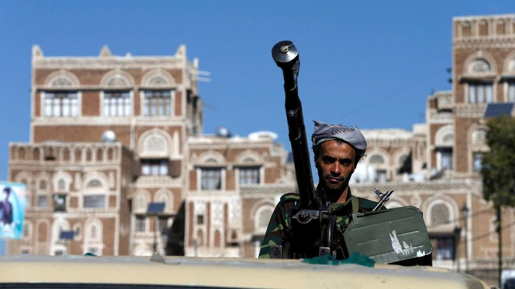 مقاتل تابع للحوثيين