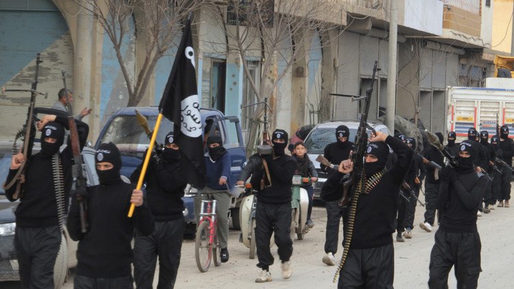 صحيفة أمريكية.. المعارضة السورية باعت بملايين الدولارات إماراتيين من داعش ؟