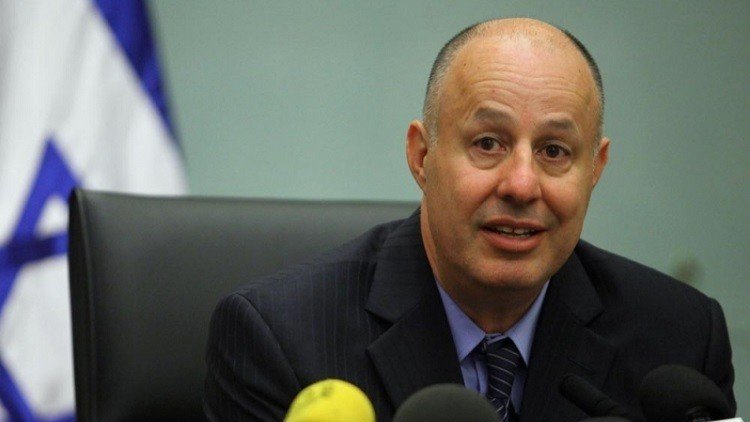 وزير إسرائيلي: الفلسطينيون عاجزون عن منع نقل السفارة الأمريكية