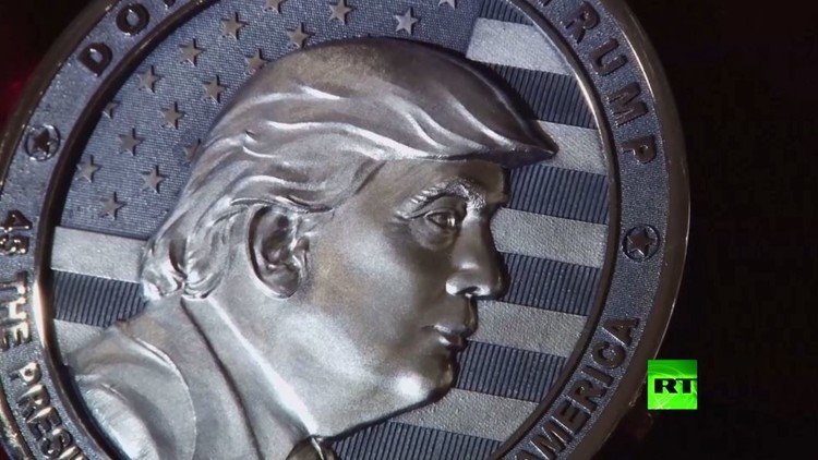 صورة لترامب نقشت على قطعة نقدية سكّت في روسيا