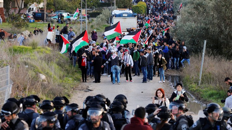 إسرائيل تستخدم الغاز لتفريق المظاهرات في عرعرة 