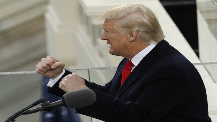 بعد "أمريكا أولا" ترامب يختار شعاره لانتخابات 2020